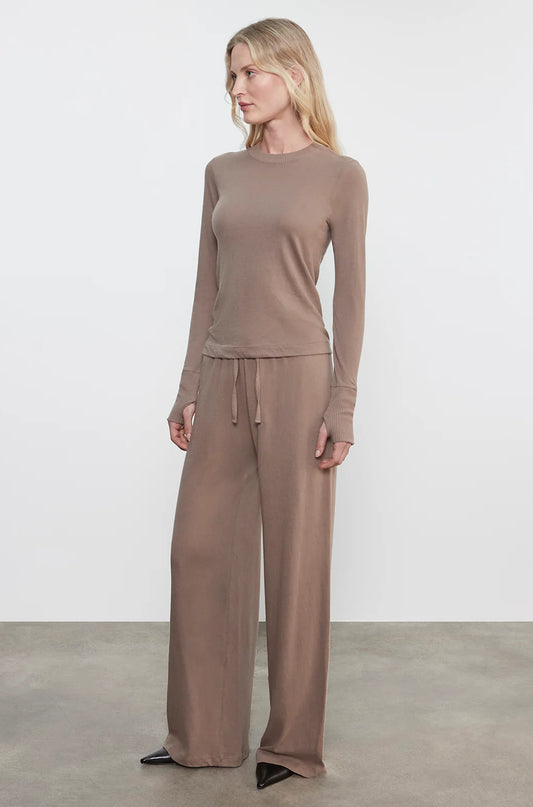 Cashmere Easy Cuffed Crew in Walnut