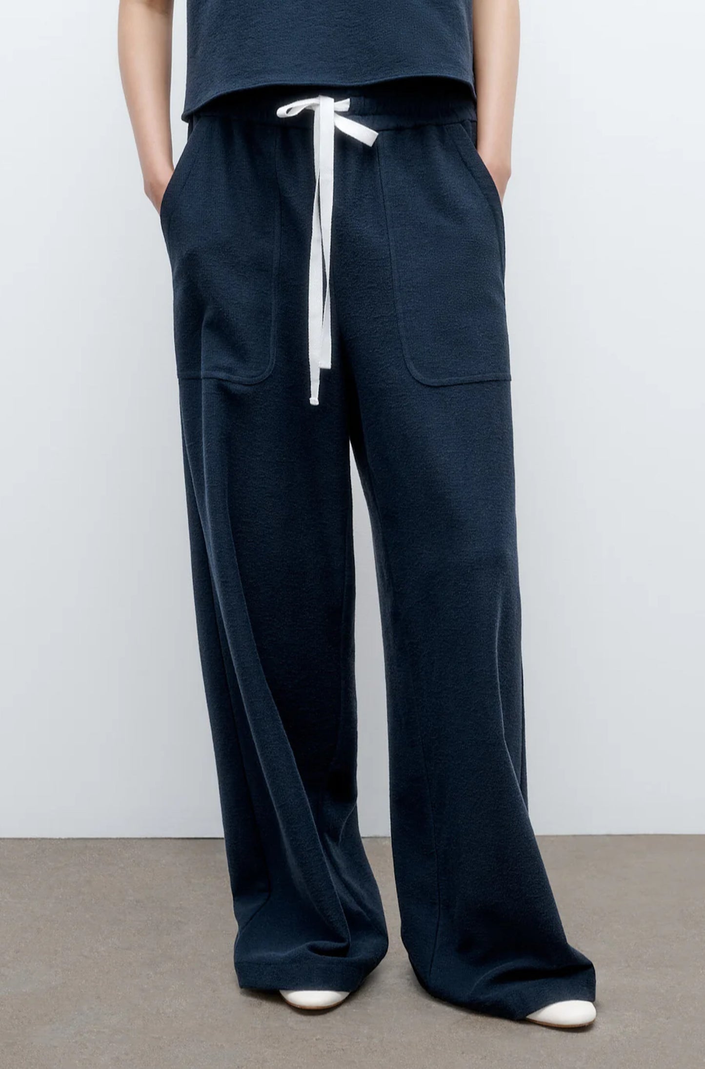 Main Street Pant in Midnight