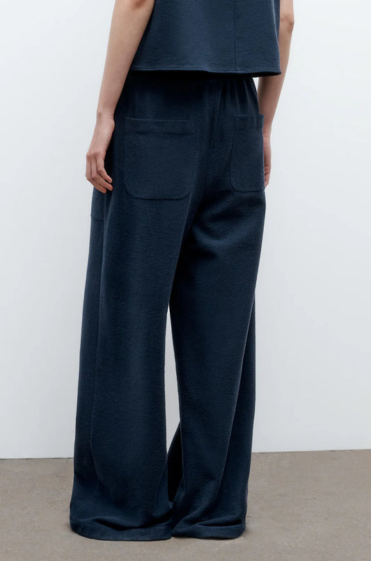 Main Street Pant in Midnight